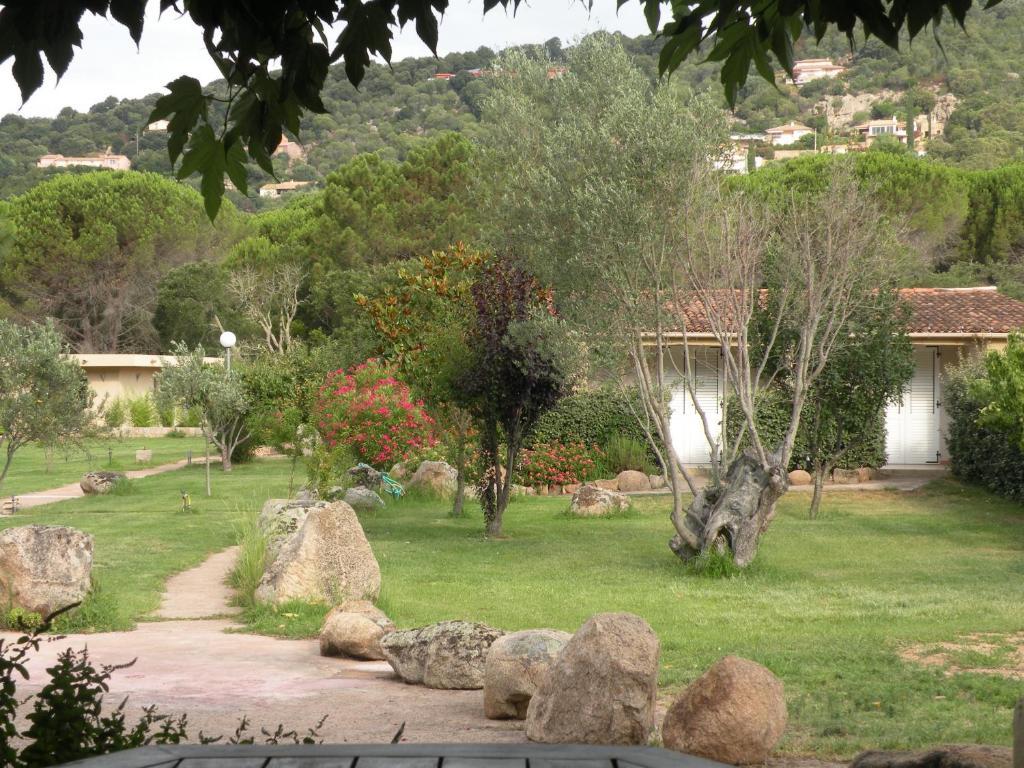 Les Jardins De Santa Giulia Hotel Porto Vecchio Esterno foto